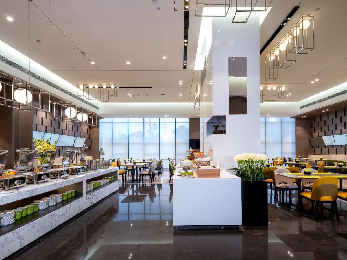 南宁五象希尔顿欢朋酒店 外观 照片