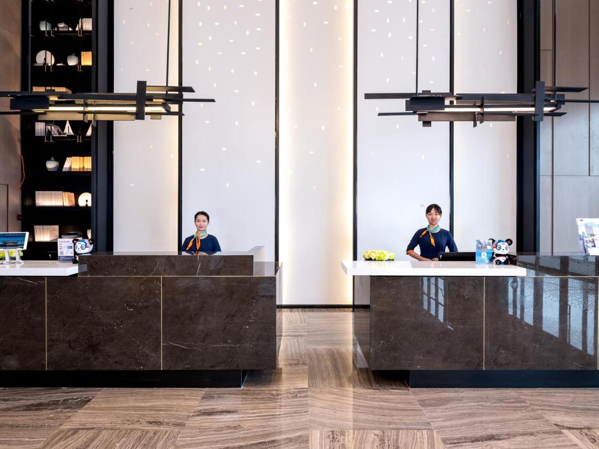 南宁五象希尔顿欢朋酒店 外观 照片